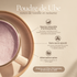 Visuel présentant une tasse de latte à l’ube violet avec icônes décrivant les bénéfices : source naturelle d’antioxydants, sans sucre ajouté, alternative saine et sans caféine.