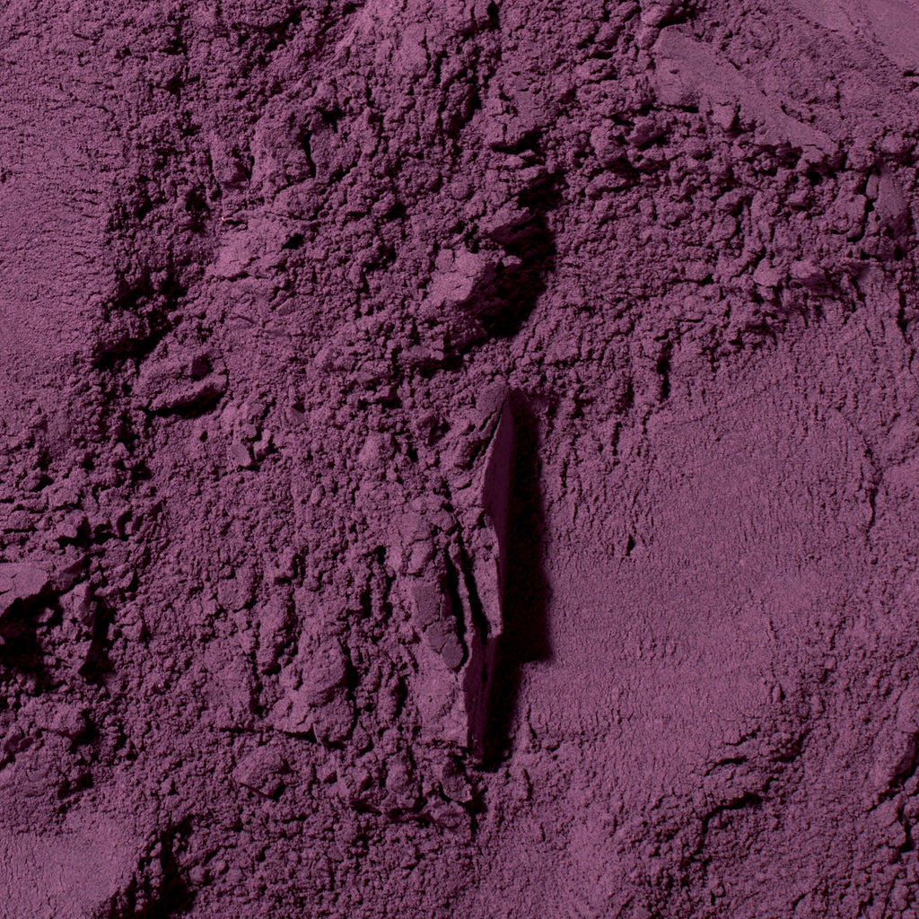 Poudre de ube Superglow Seven Taste : texture macro, nuance violet intense